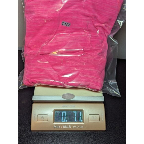 Under Armour Sweater Womens Medium Pink All Season Gear Turtleneck Long Sleeve - Picture 16 of 16